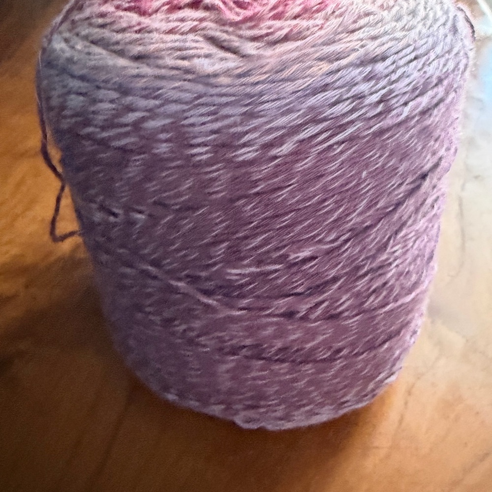 167 grams of Scheepjes Whirl in Tasty Nom Nom purple pink - Picture 4 of 4